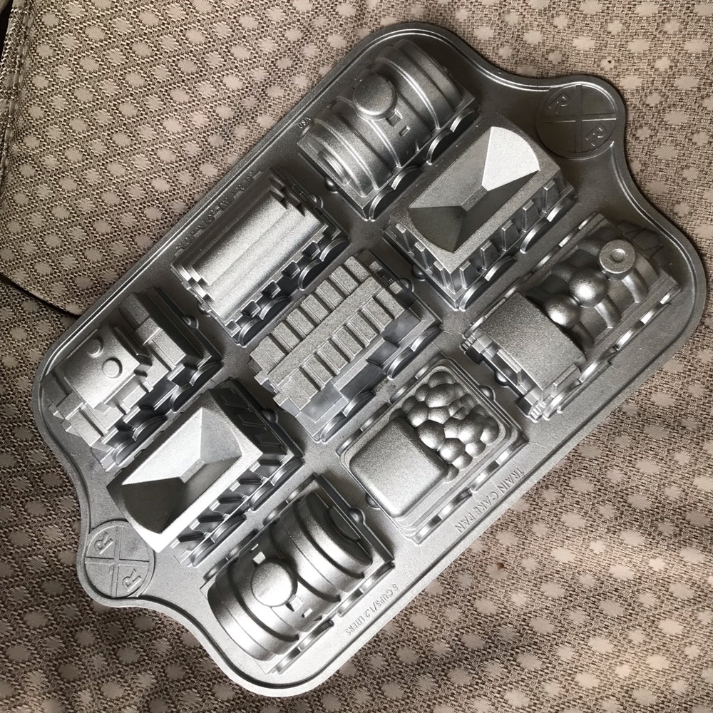 Nordic Ware Silver Train Cake Pan